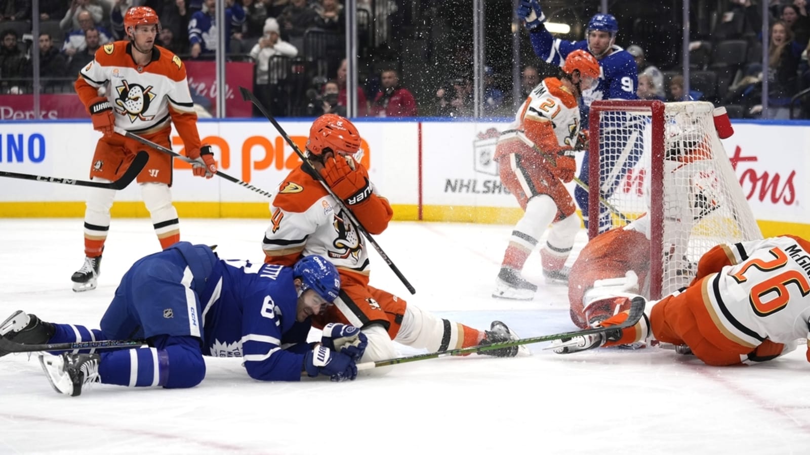 Max Pacioretty, Leafs down Ducks despite Anthony Stolarz&#39;s injury