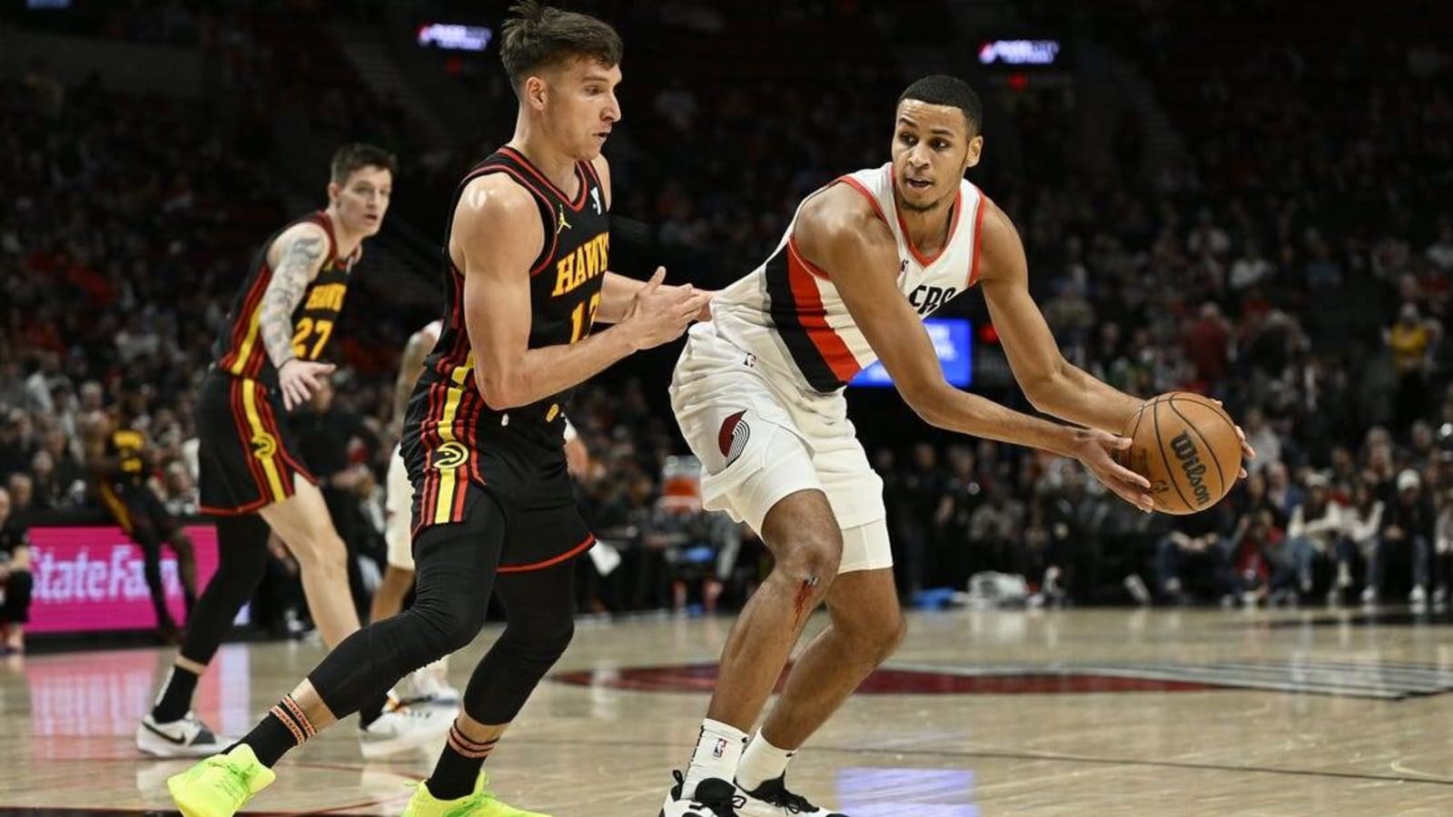 Anfernee Simons, Deandre Ayton help Blazers beat Hawks