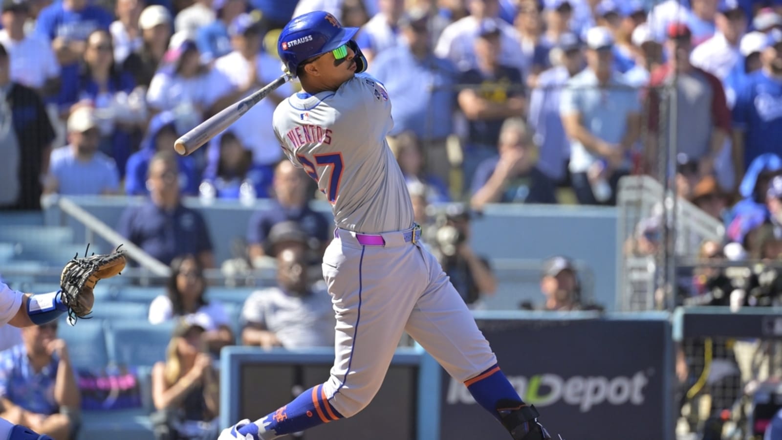 Mets power past Dodgers to even NLCS