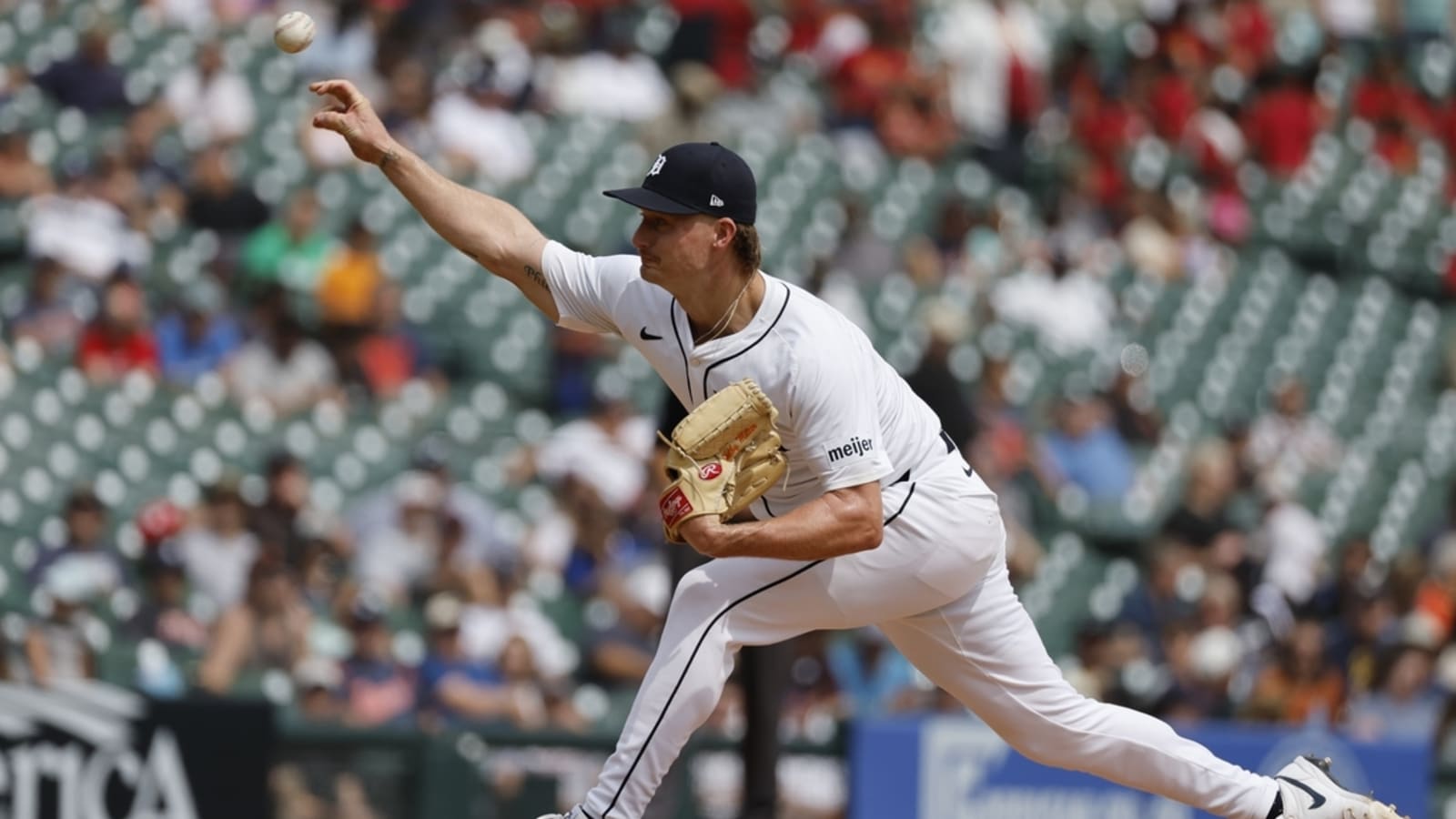 Javier Baez powers Tigers to sweep of Mariners