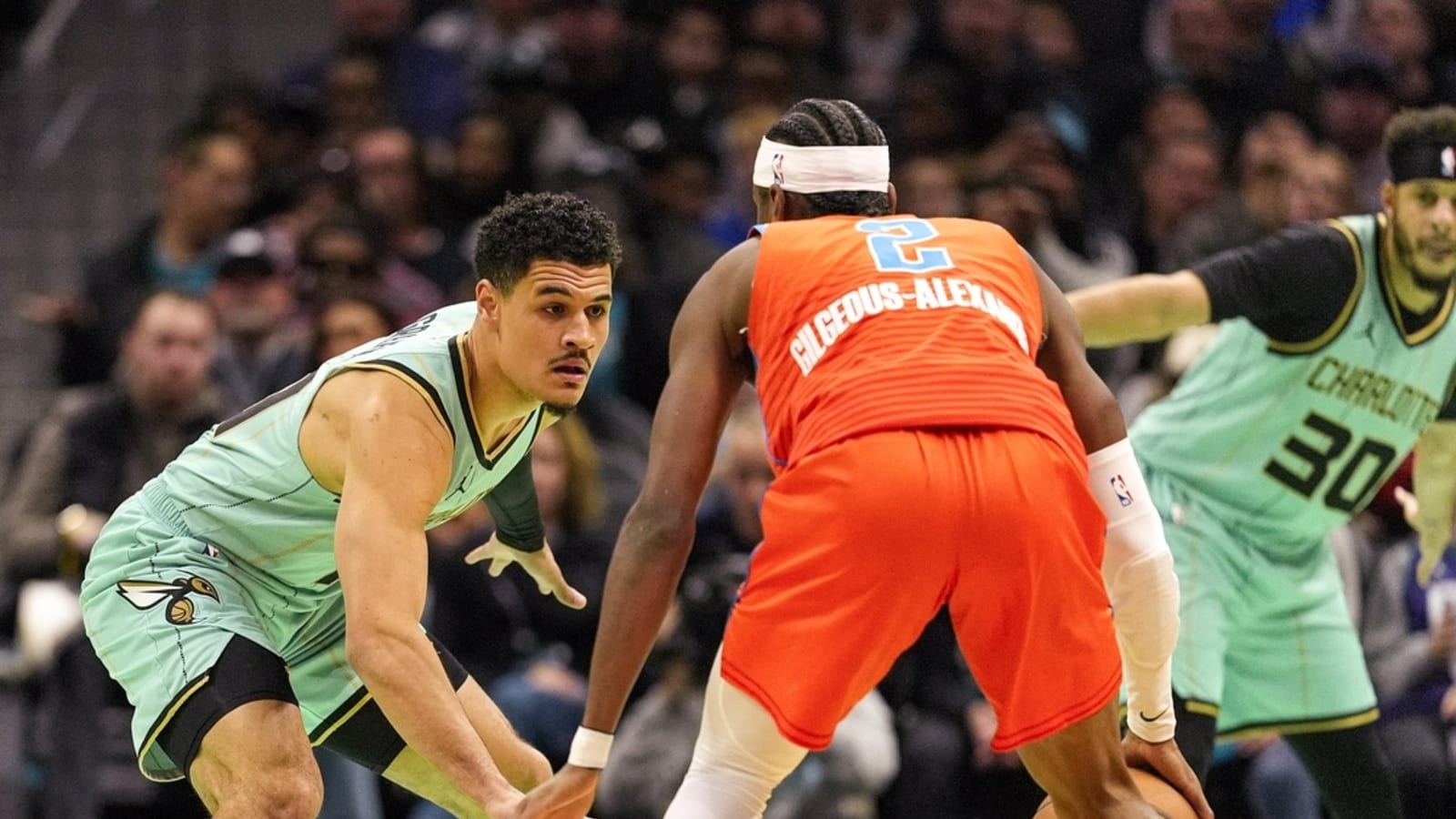 Thunder continue to thrive, extend Hornets&#39; skid to 7
