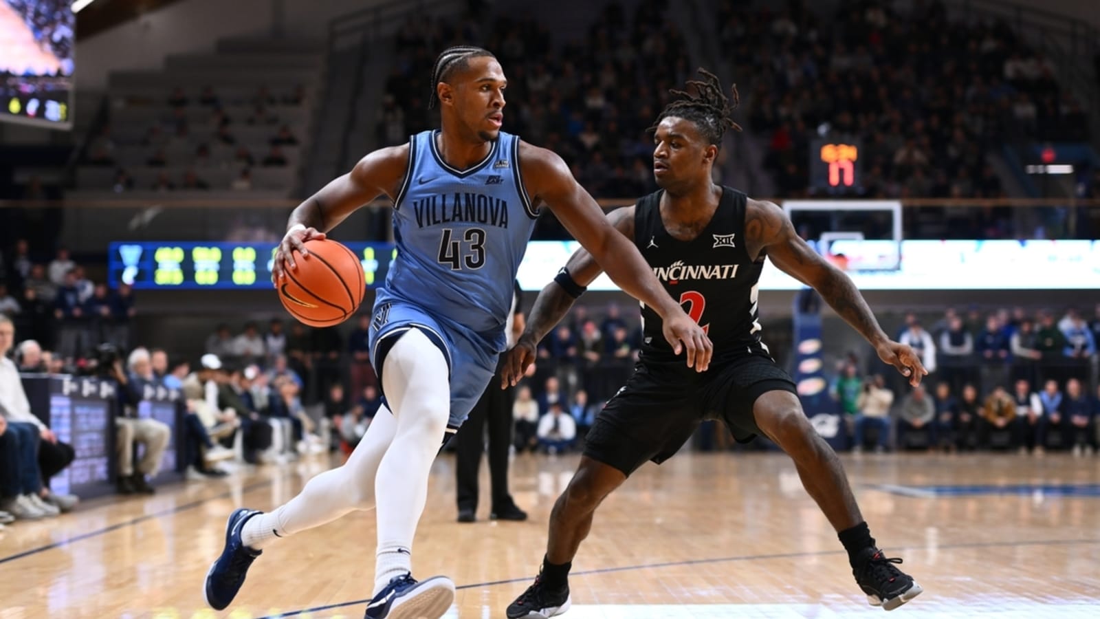 Eric Dixon dominating as Villanova prepares for FDU