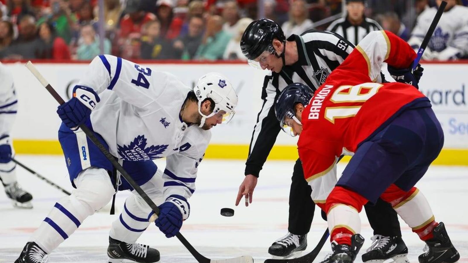 Leafs&#39; Auston Matthews first-time finalist for Selke Trophy