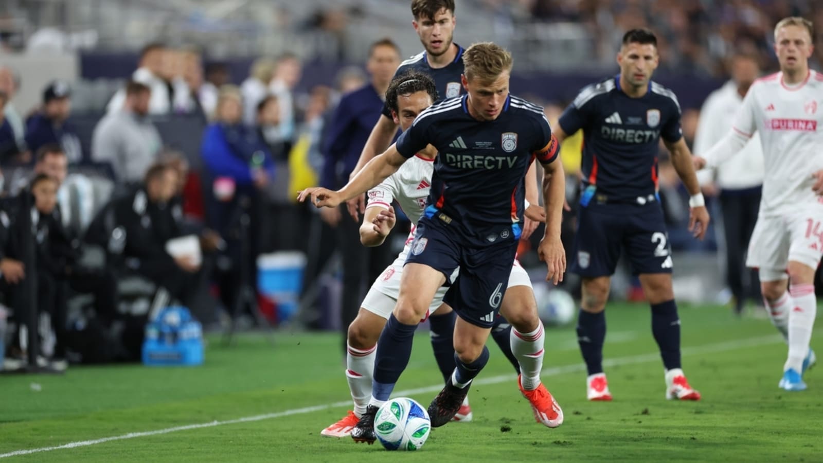 Chucky Lozano exits with injury as his San Diego FC, St. Louis City play to 0-0 draw