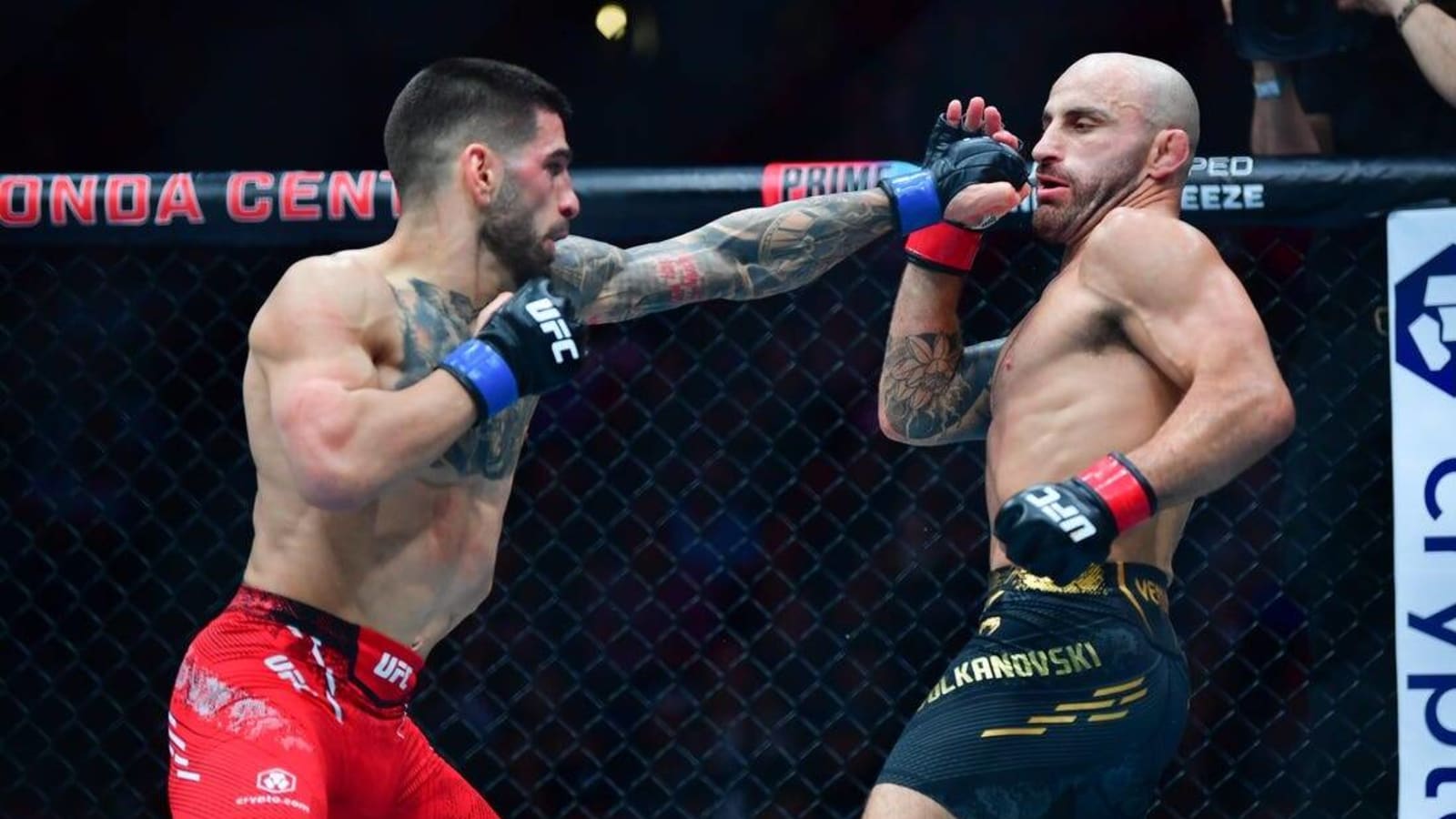 Volkanovski: Holloway can make Topuria fight &#39;look easy&#39;