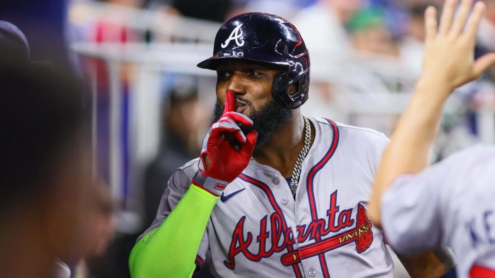 Braves look to wake up bats in finale against Marlins