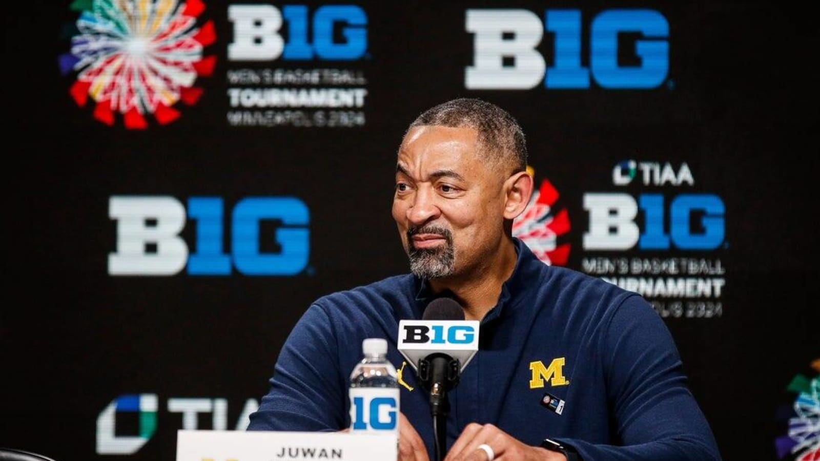 Michigan fires Juwan Howard after 8-24 season