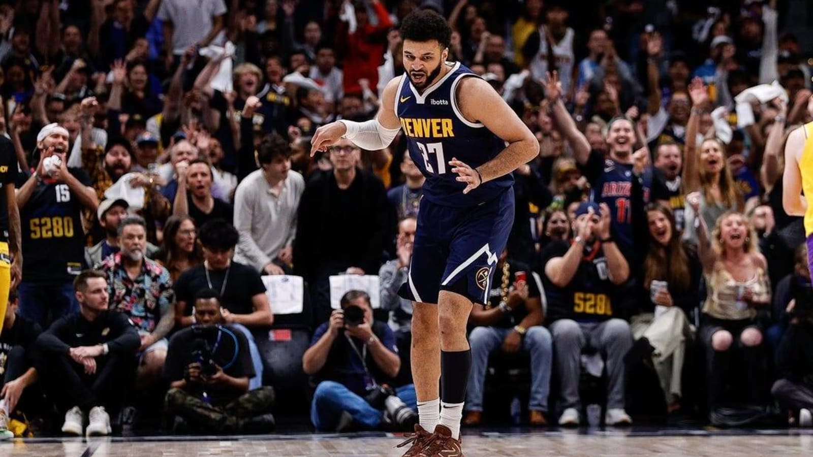 Nuggets&#39; Jamal Murray eliminates Lakers with late hoop