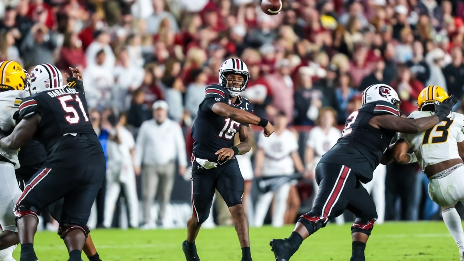 LaNorris Sellers passes for 5 TDs to lead No. 21 South Carolina past No. 23 Missouri