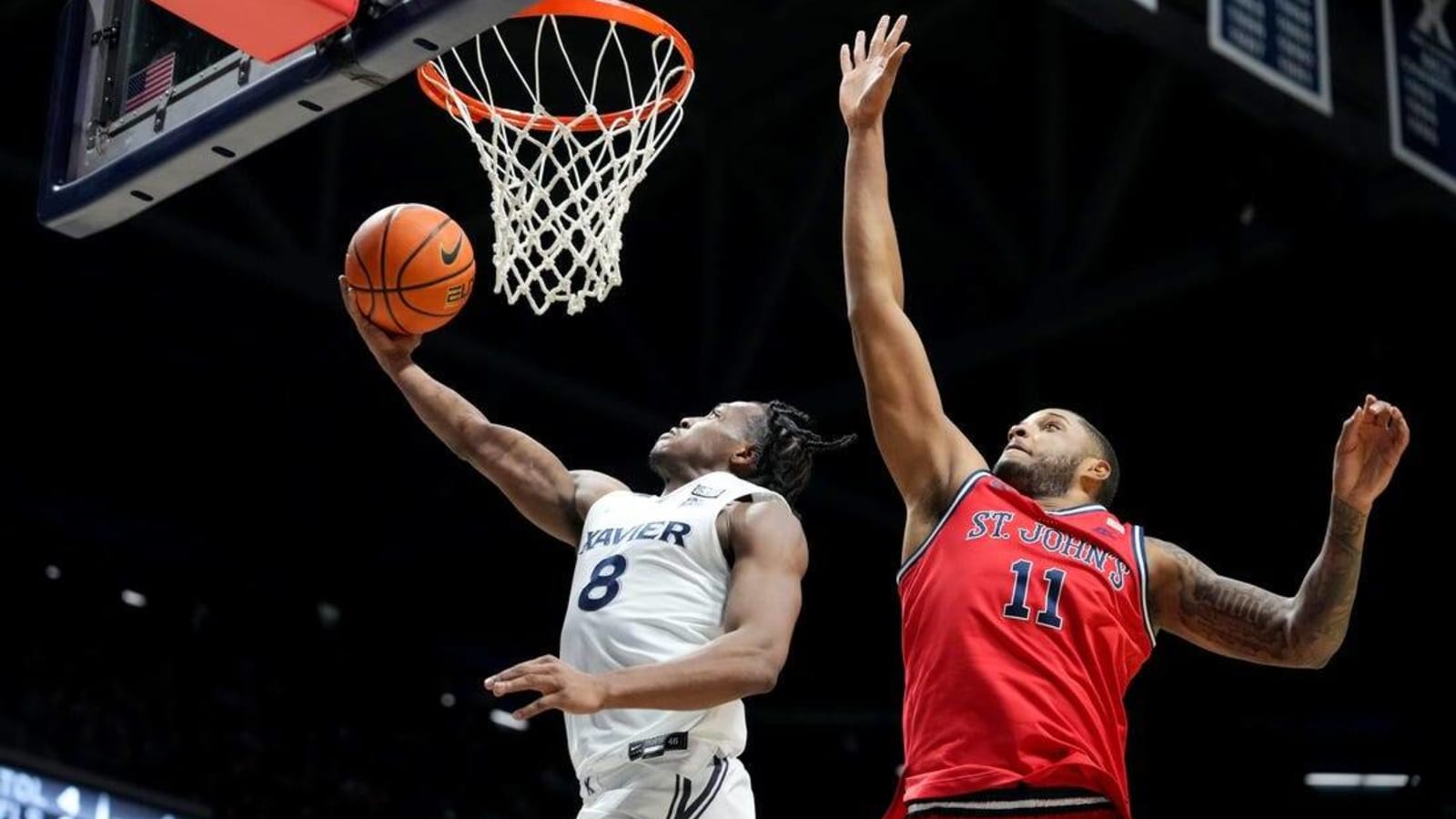 Xavier makes clutch shots down the stretch to hold off St. John&#39;s