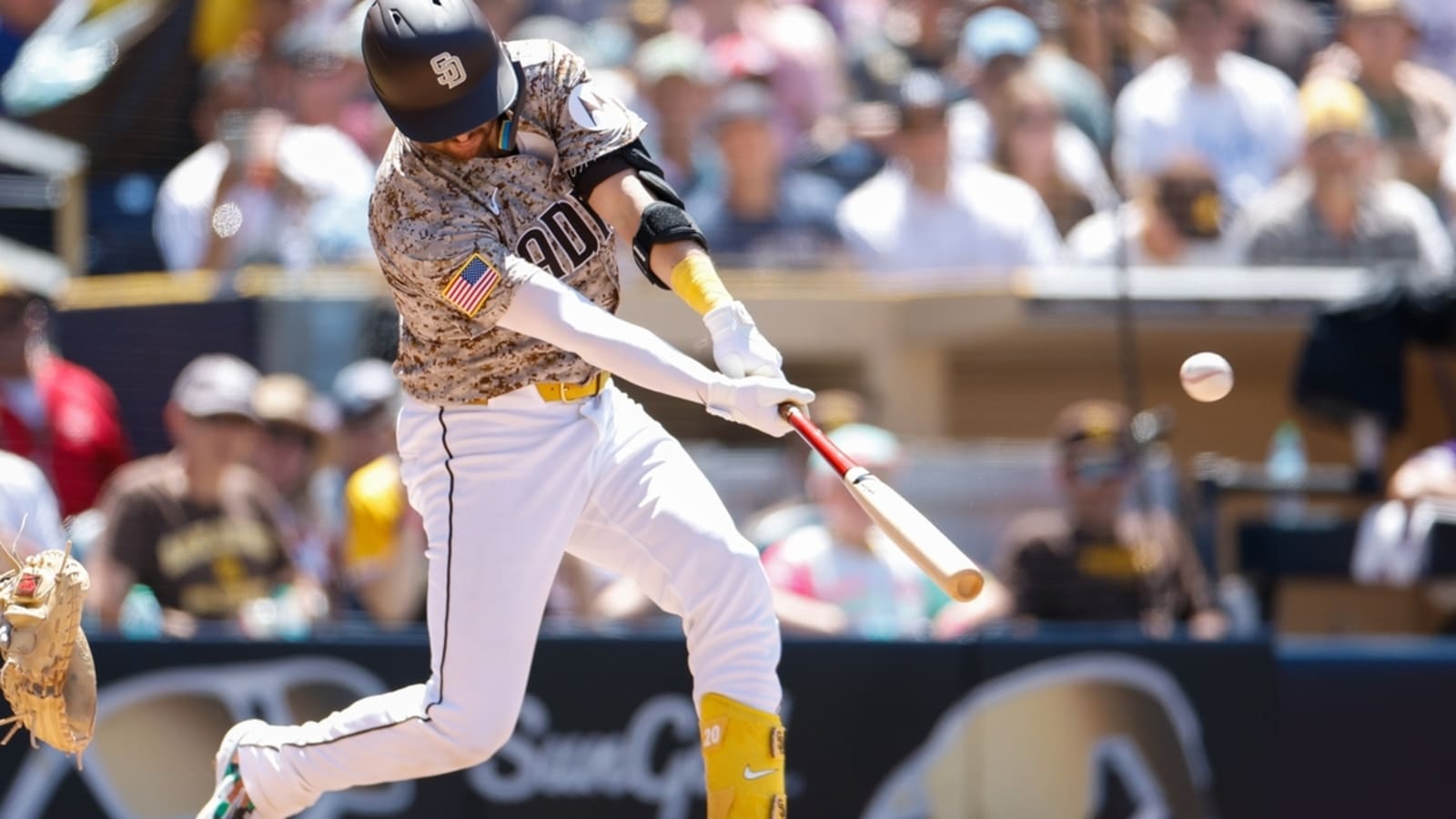 Padres slug three HRs while pounding Rockies