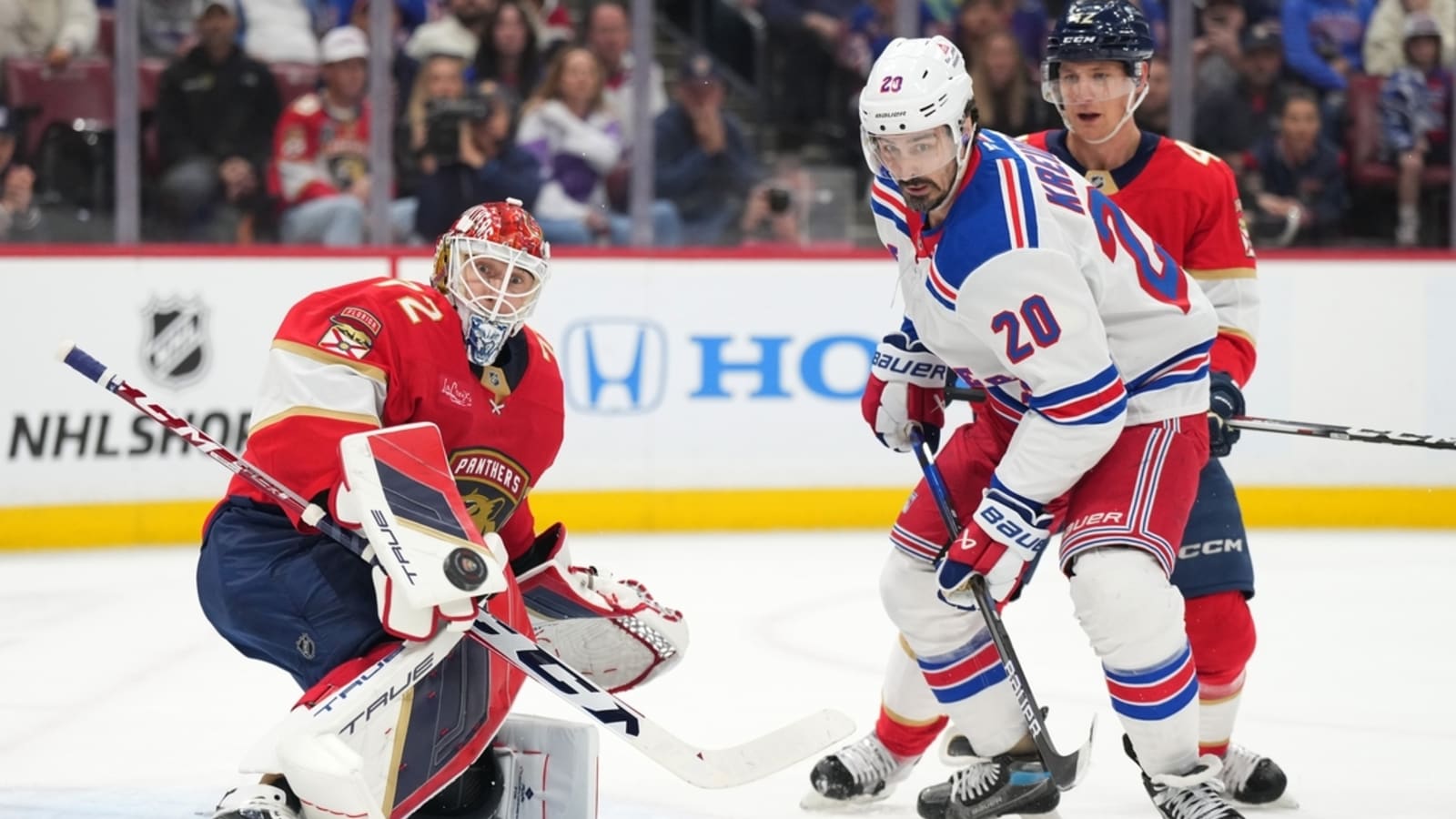 Panthers finally get on the board, top Rangers