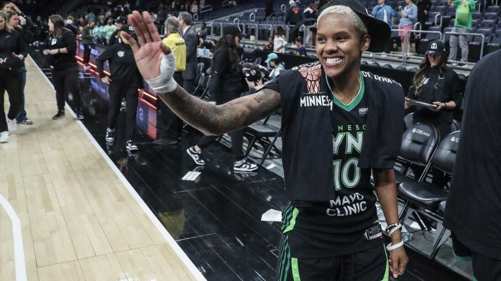 Surging Lynx look to stay hot vs. reeling Wings