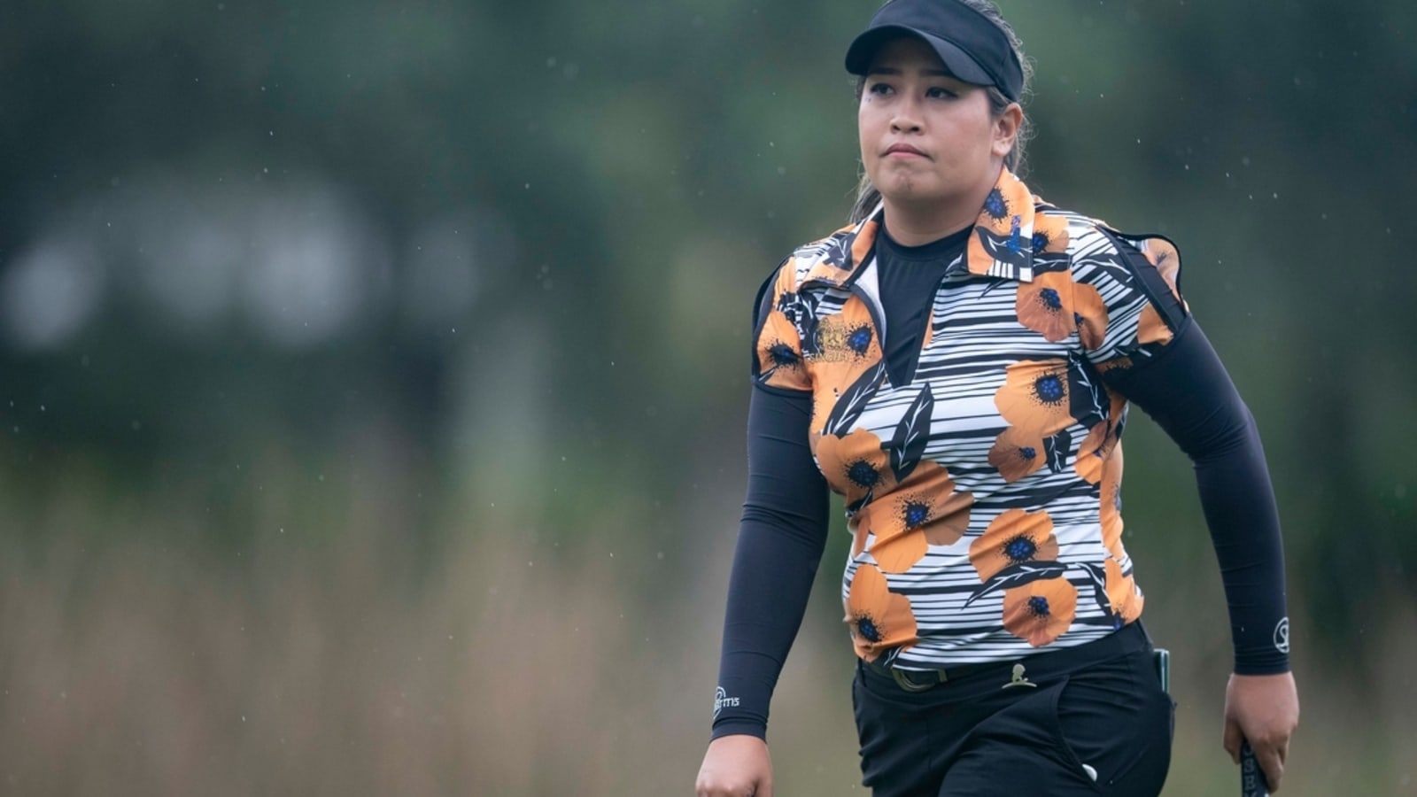 Jasmine Suwannapura (65) leads in NW Arkansas