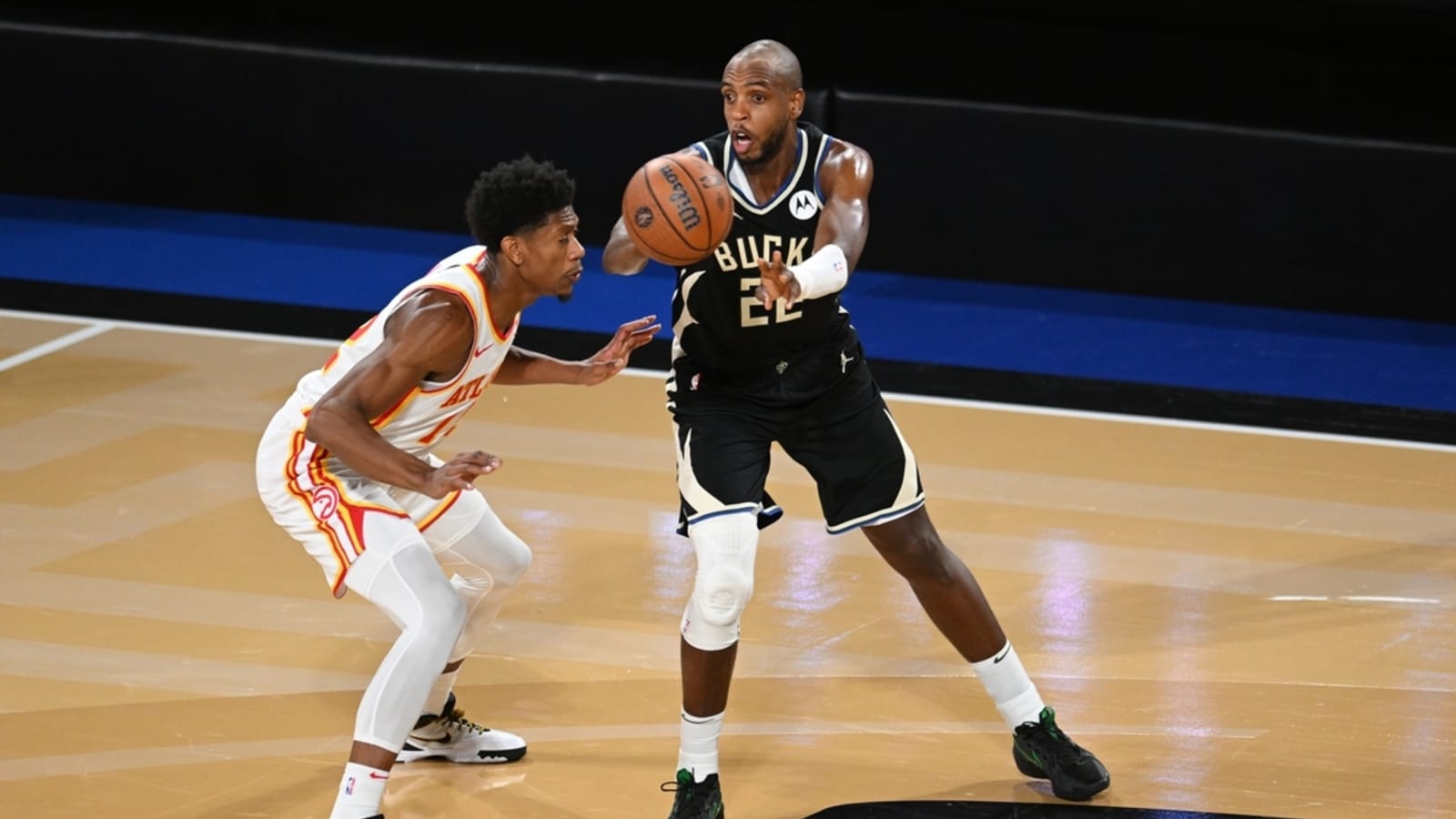 Bucks F Khris Middleton (illness) out for NBA Cup final vs. Thunder