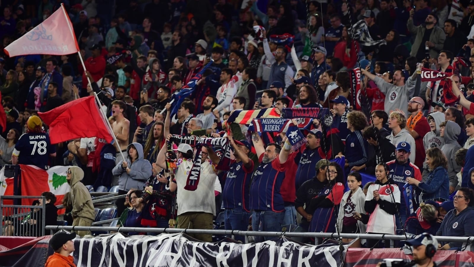 Revs acquire D Mamadou Fofana from French side
