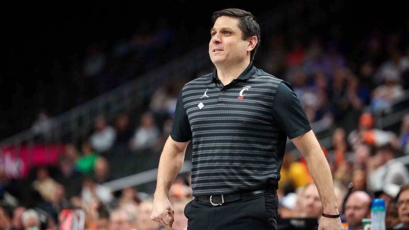 Dillon Mitchell helps Cincinnati rout DePaul in Crown
