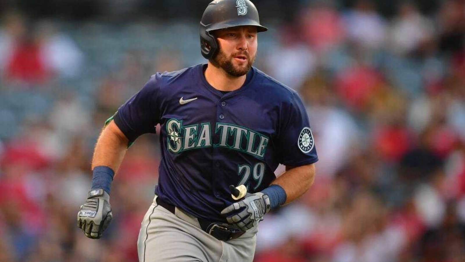 Cal Raleigh switch-hits homers again as M&#39;s mash Angels