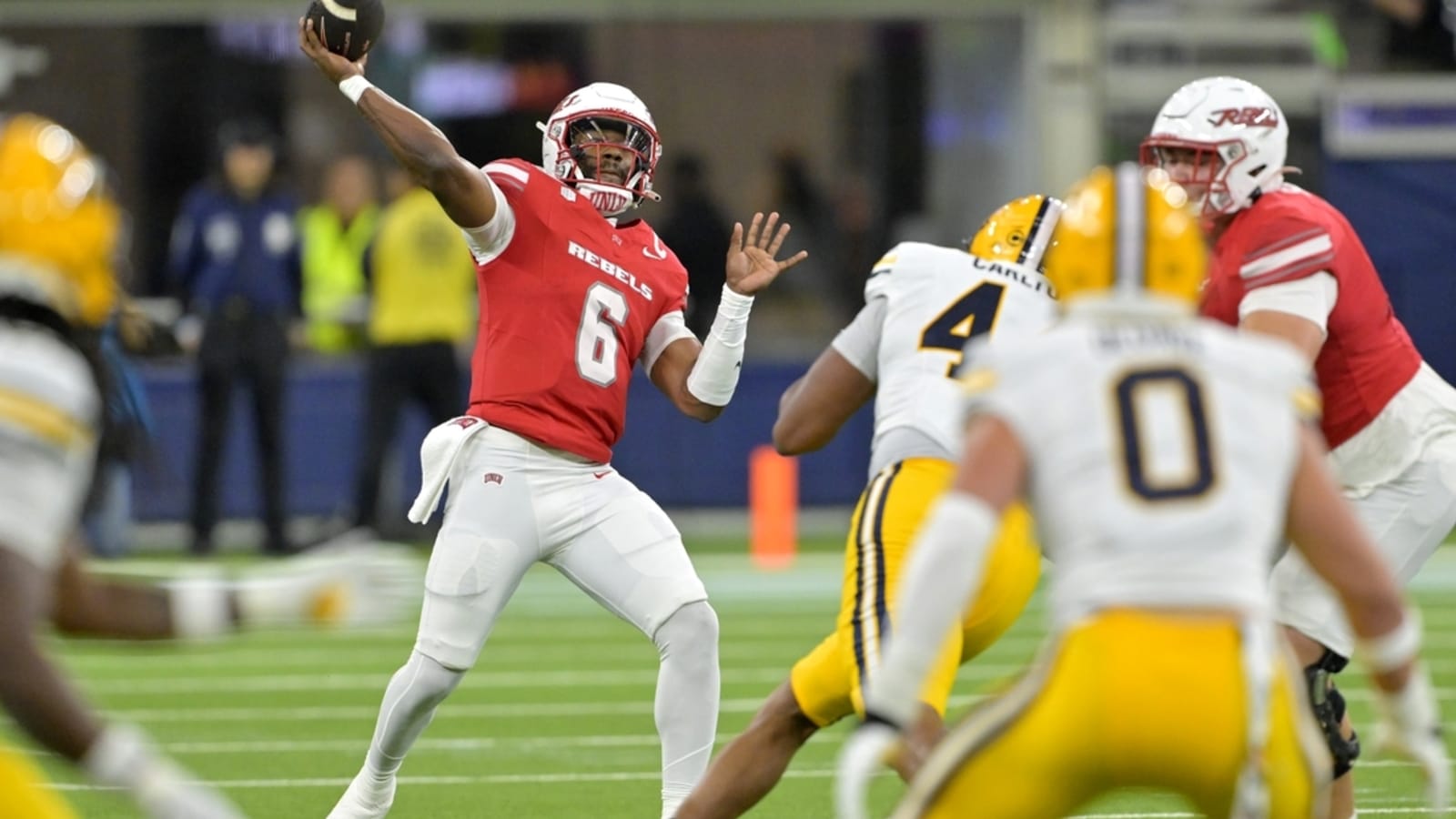 No. 24 UNLV defeats Cal in LA Bowl, secures 11-win season