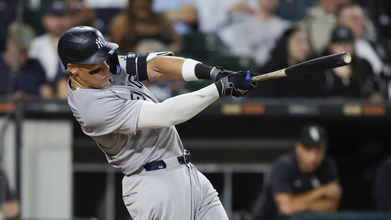 Yankees&#39; Aaron Judge becomes fastest to 300 homers