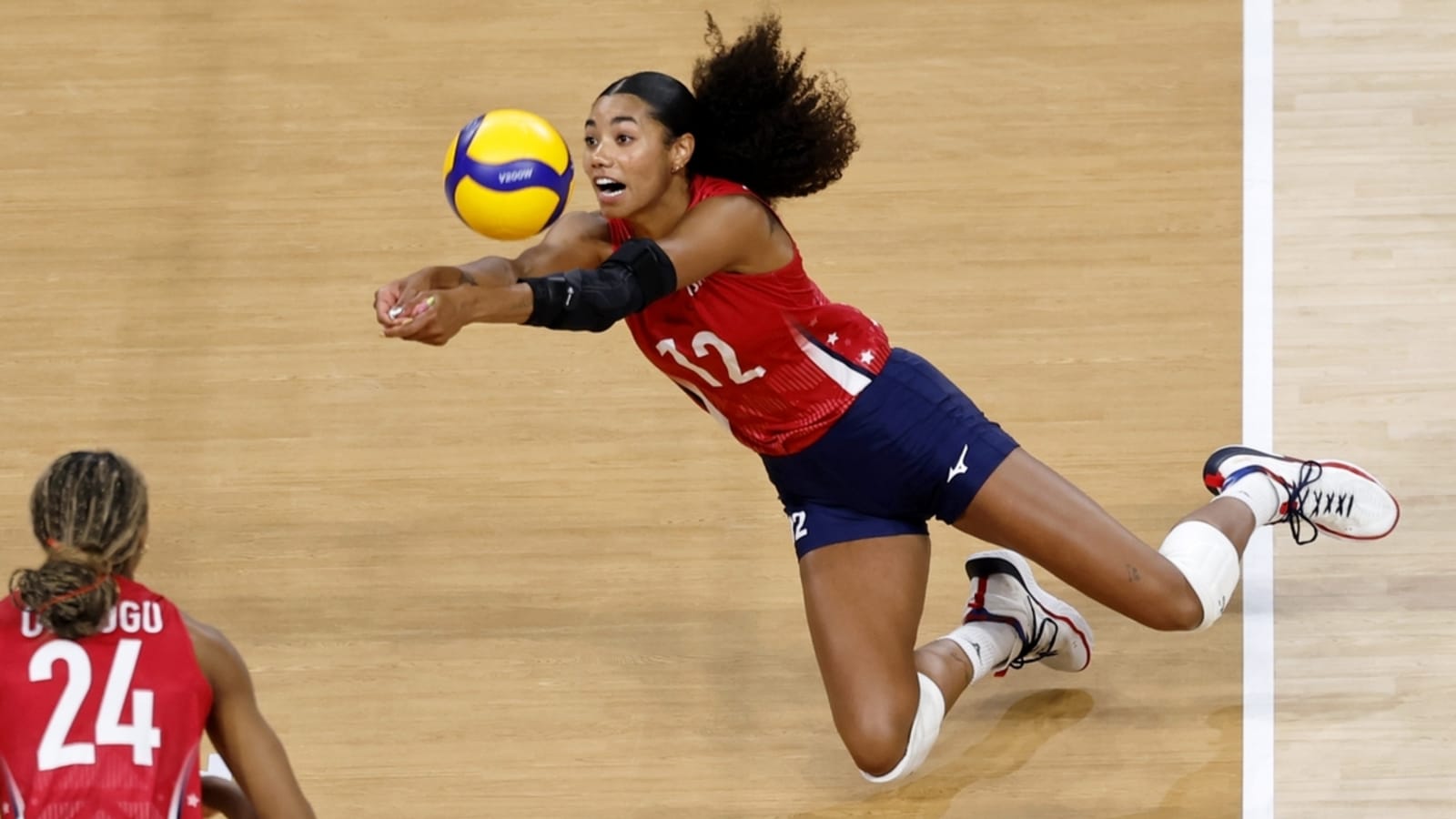 Italy crushes U.S. to win women&#39;s volleyball gold medal