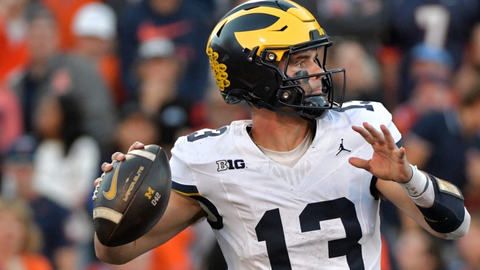 Michigan undecided on starting quarterback vs. Michigan State