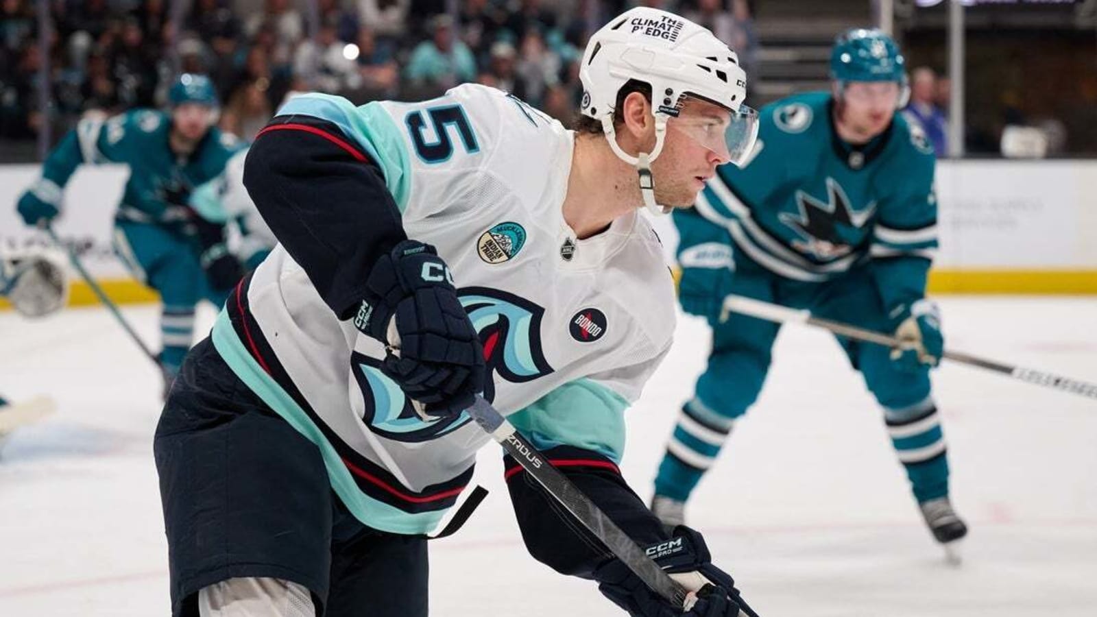 Kraken finish off Sharks with 3-goal second period