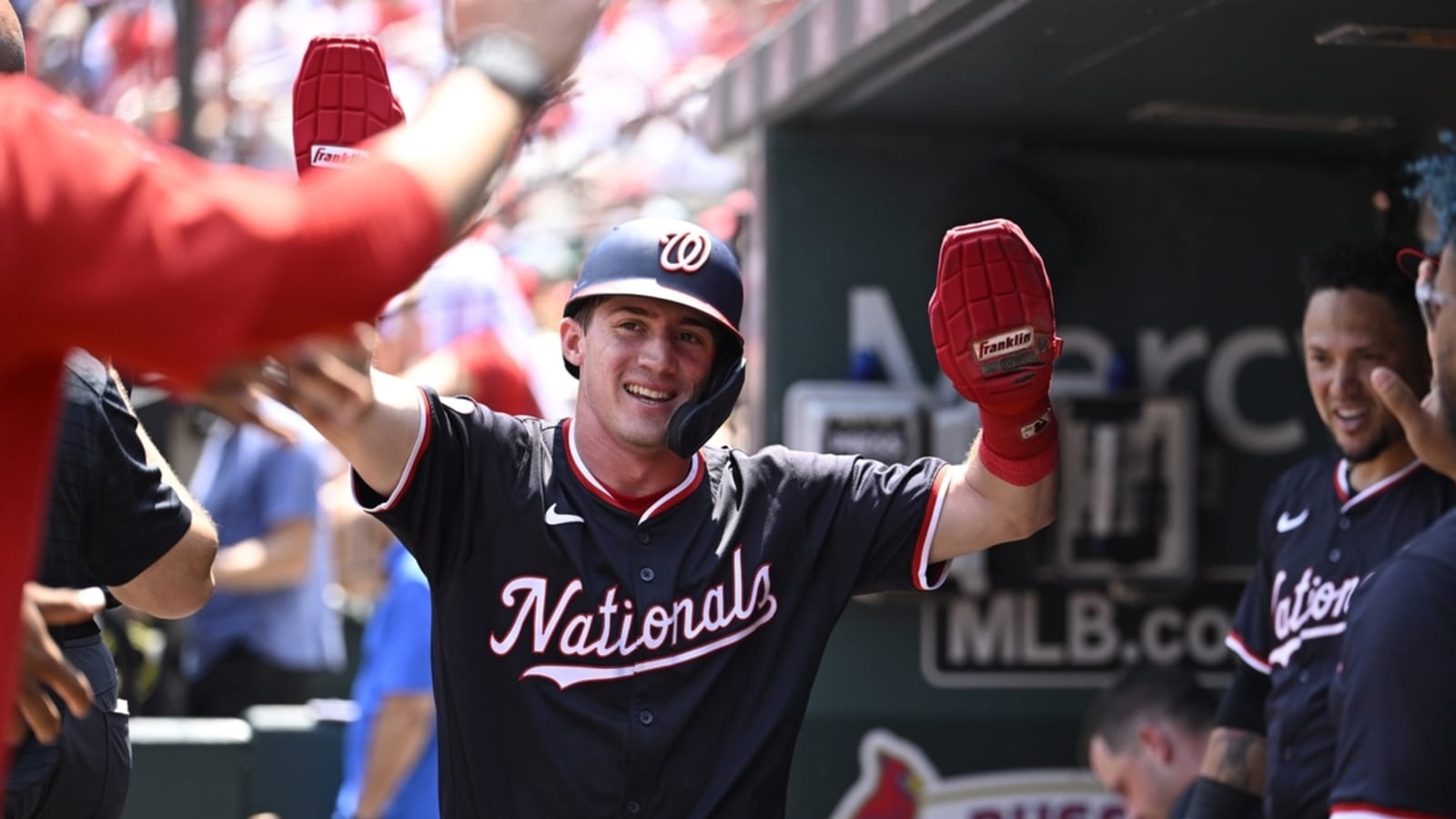 Guardians acquire OF Lane Thomas from Nationals