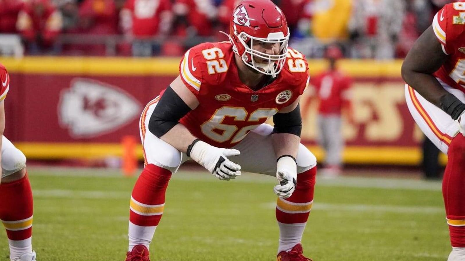 Chiefs G Joe Thuney deemed questionable on bye week report