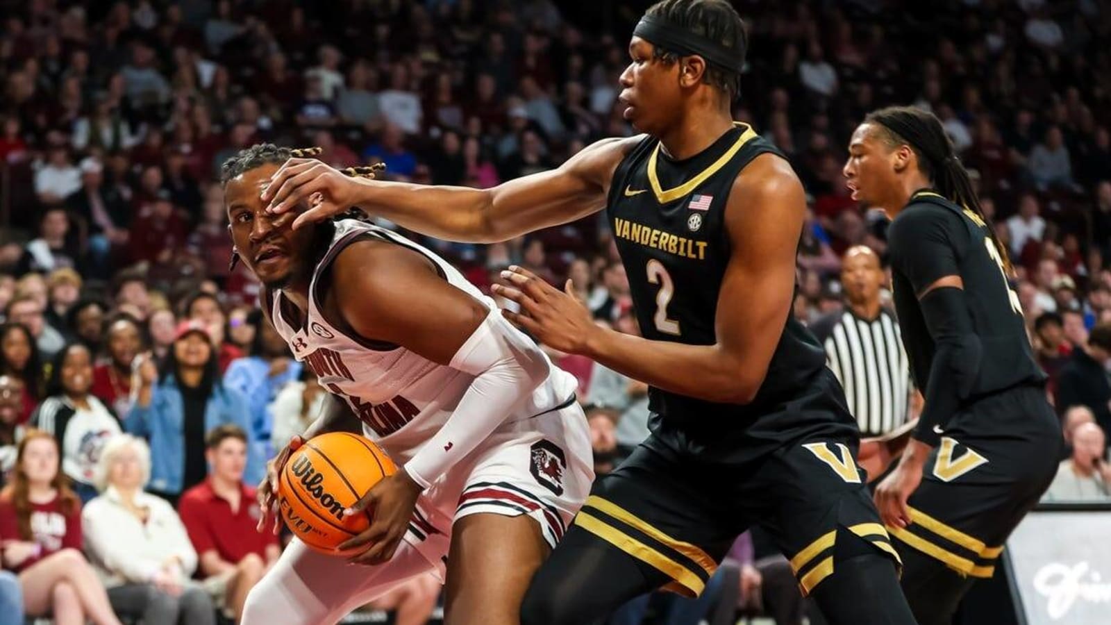 No. 15 South Carolina makes second-half run, tops Vanderbilt