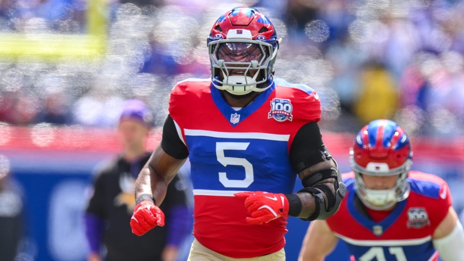 Giants OLB Kayvon Thibodeaux (wrist) week-to-week