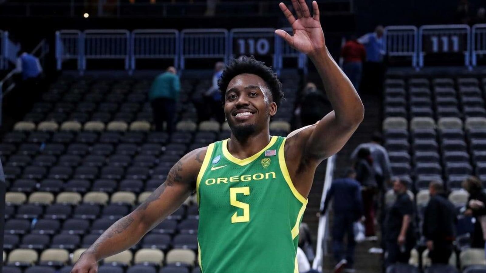 Jermaine Couisnard powers 11th seed Oregon past 6th seed South Carolina