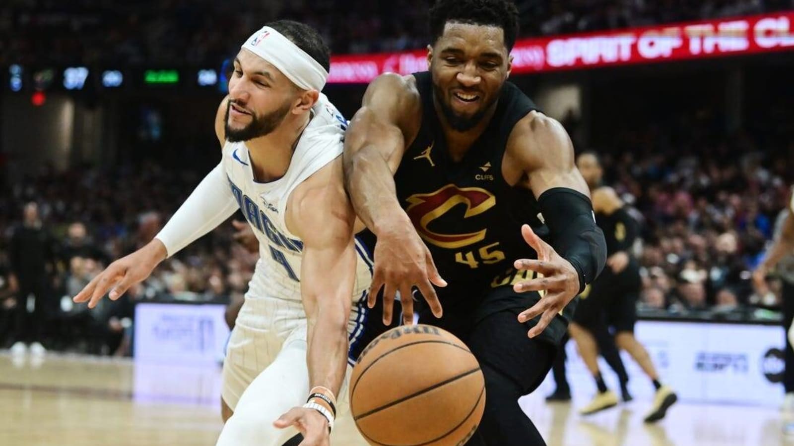 Donovan Mitchell-led Cavaliers rally from 18 down, win series over Magic