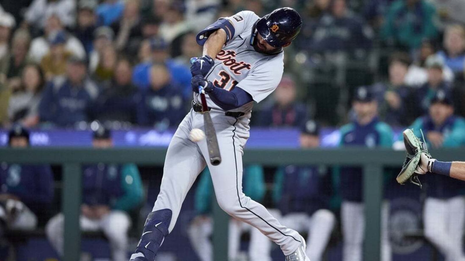 Early outburst propels Tigers to win over Mariners