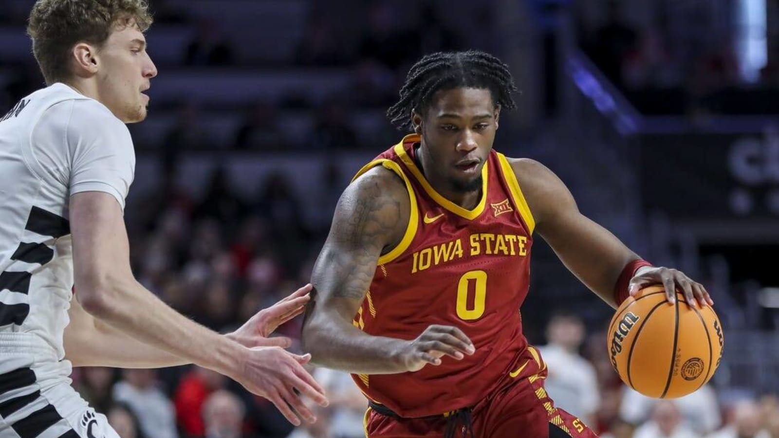 No. 10 Iowa State&#39;s defense shuts down Cincinnati