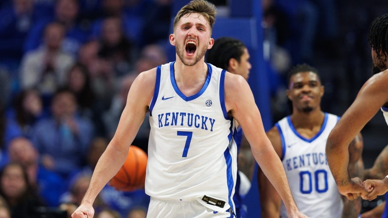 No. 8 Kentucky eclipses 100 again in win over Georgia State