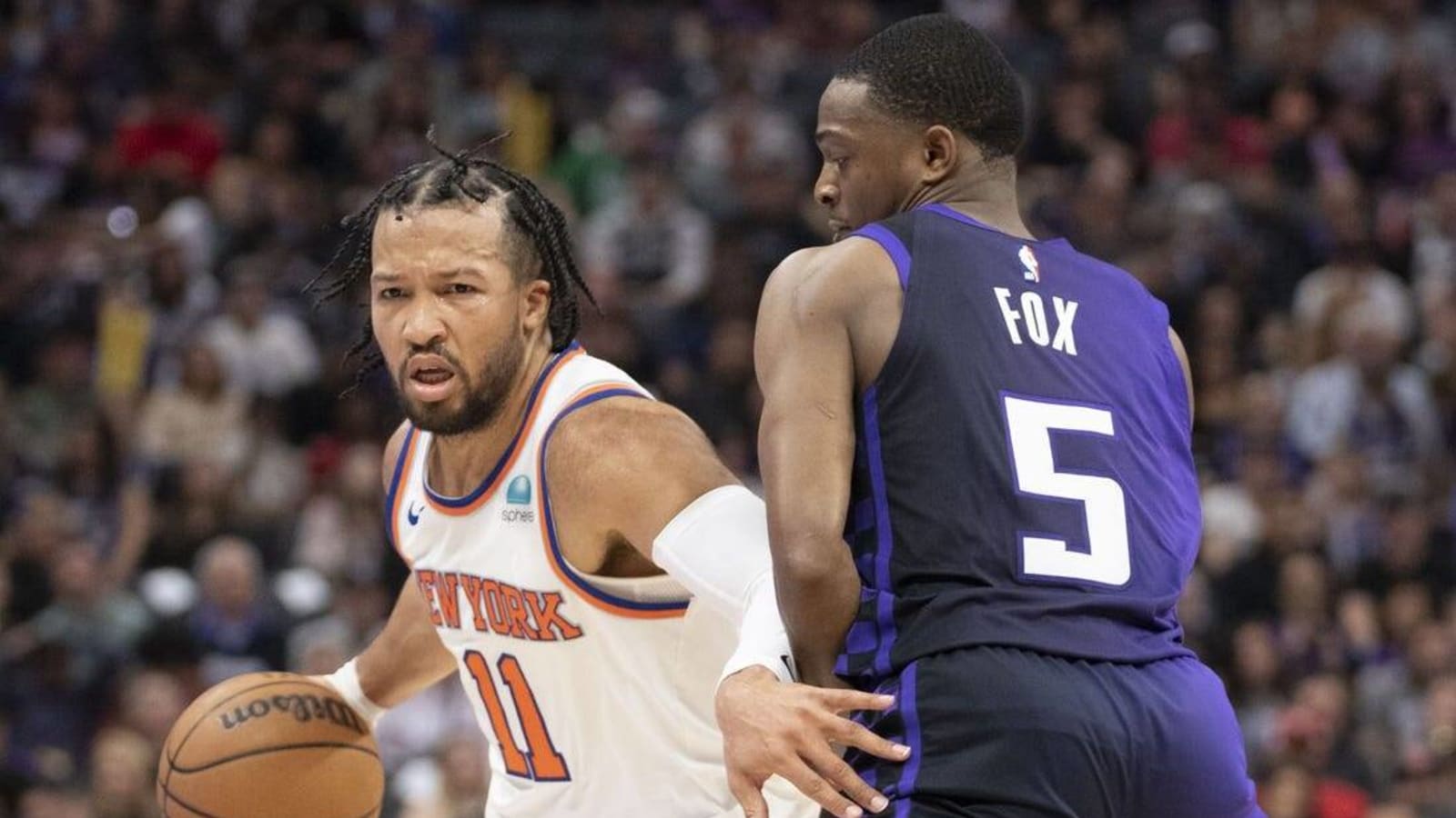 Knicks flip switch in fourth, tackle Kings