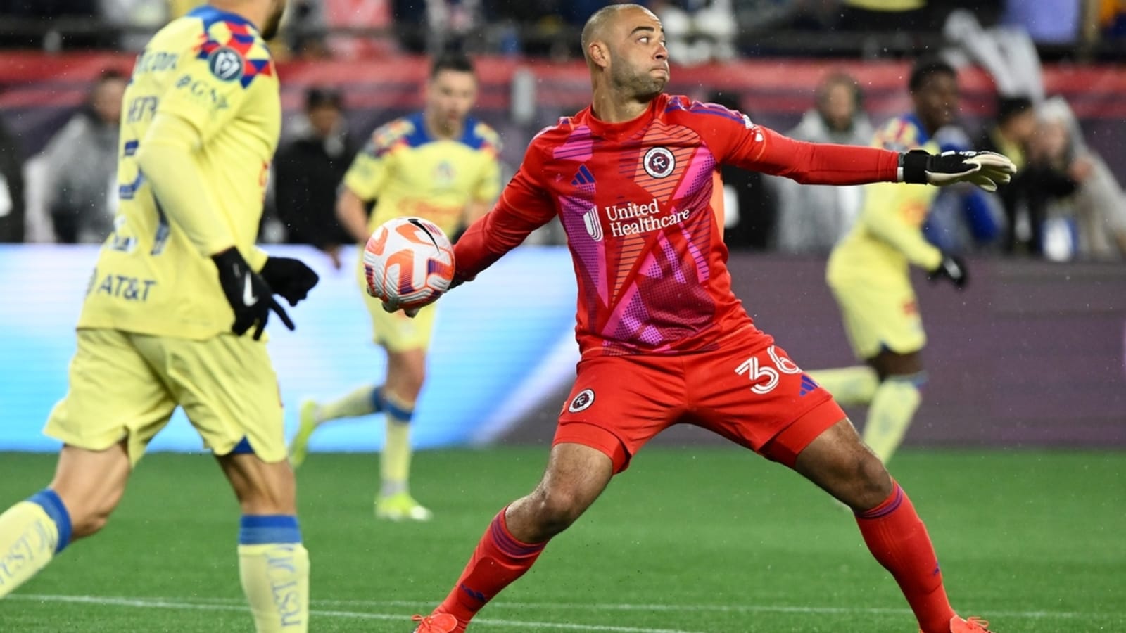 Quakes acquire GK Earl Edwards Jr. from Revolution