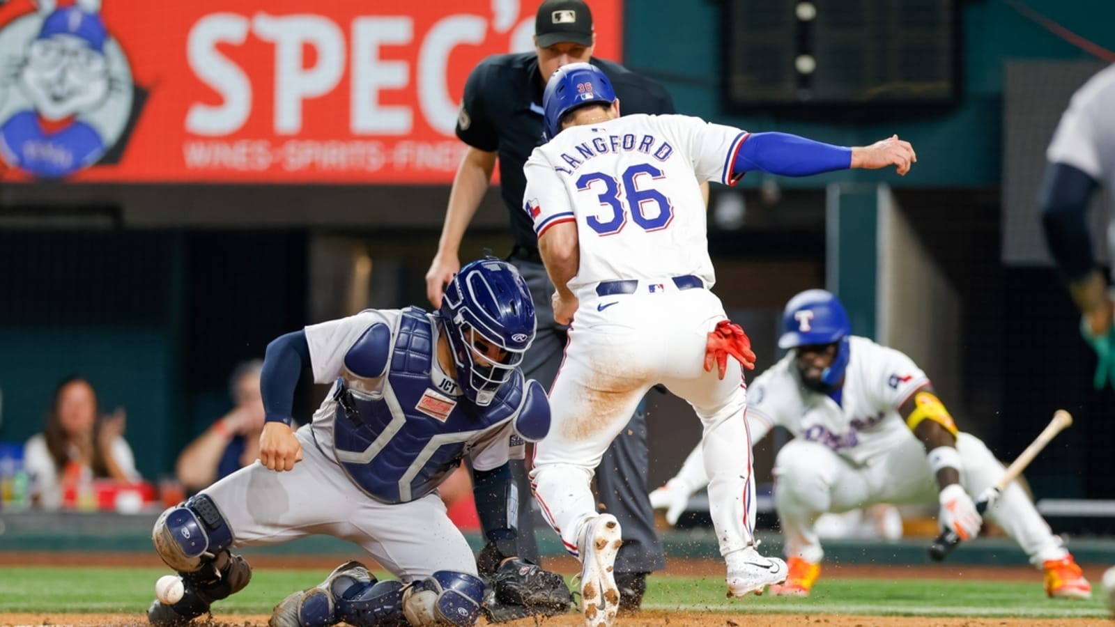 Nathan Eovaldi, Rangers cruise to win over Yankees