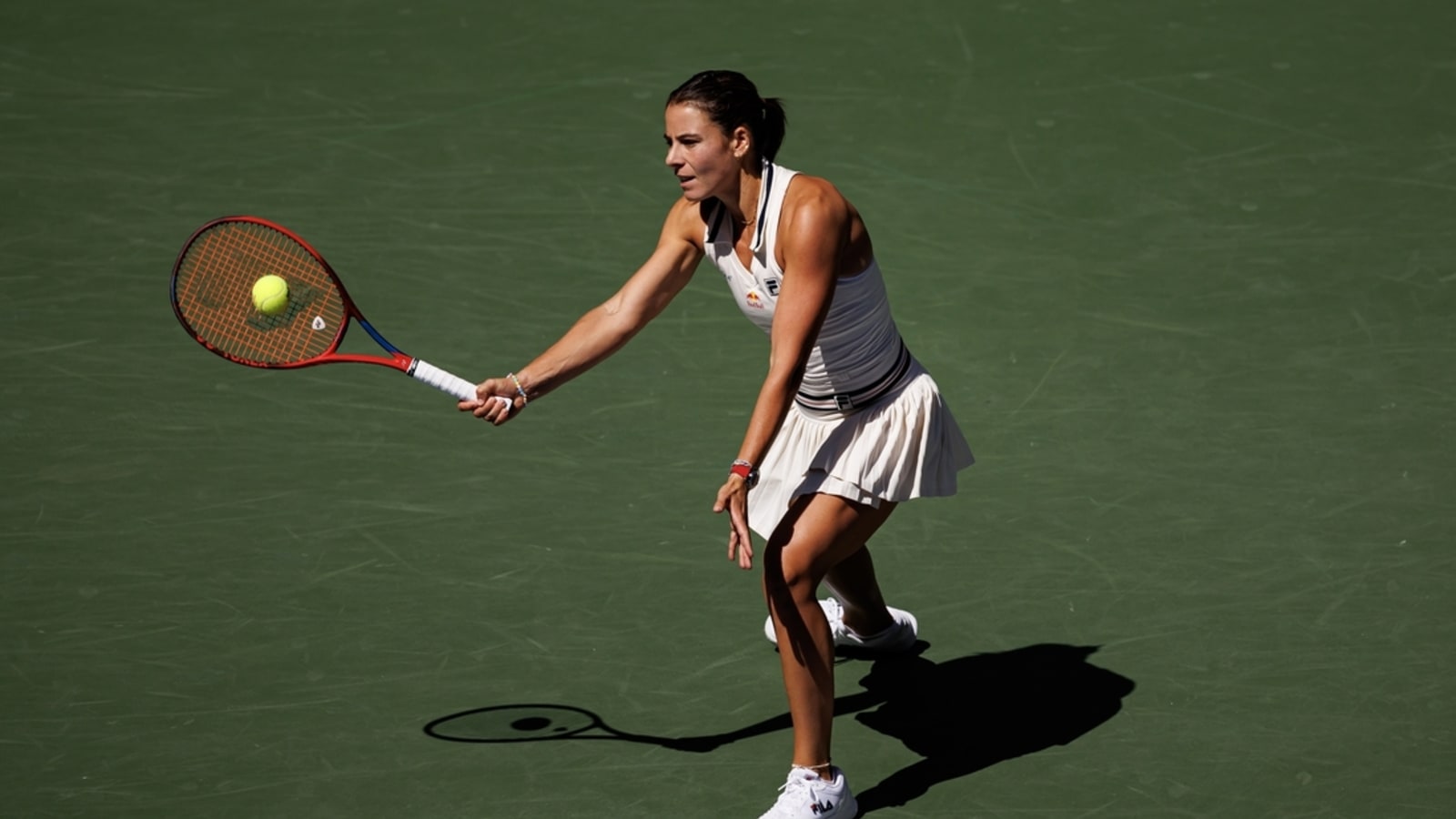 Emma Navarro wins all-U.S. showdown in Australian Open