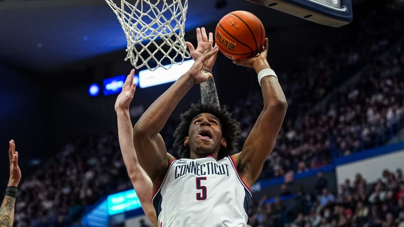Tarris Reed Jr., UConn cruise past Georgetown