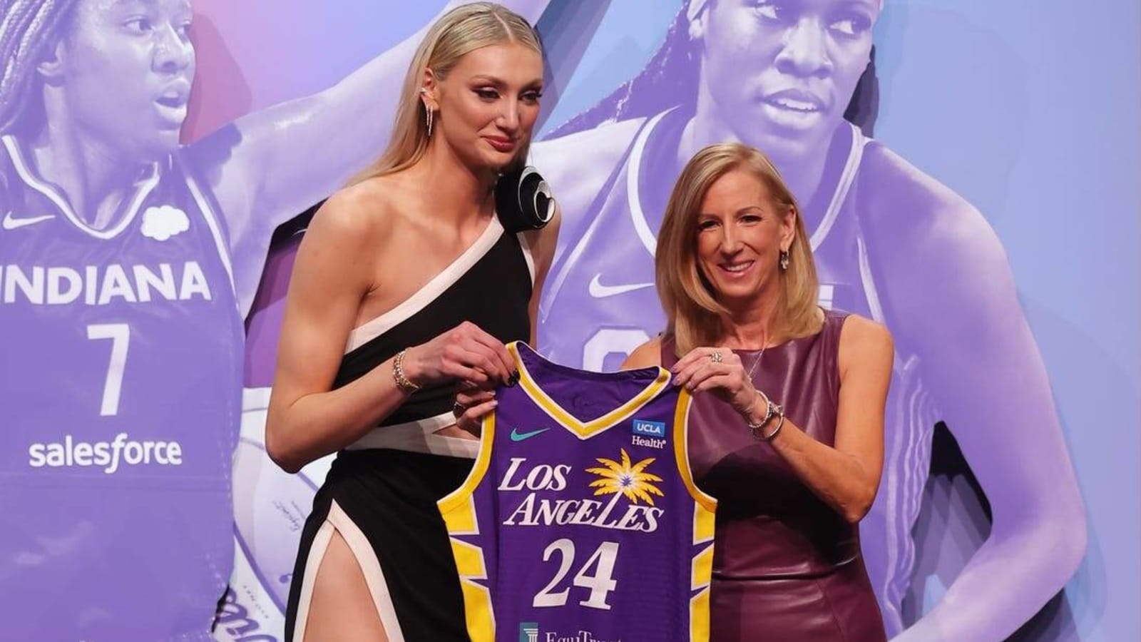 Sparks leaning on rookies as season tips off vs. Dream