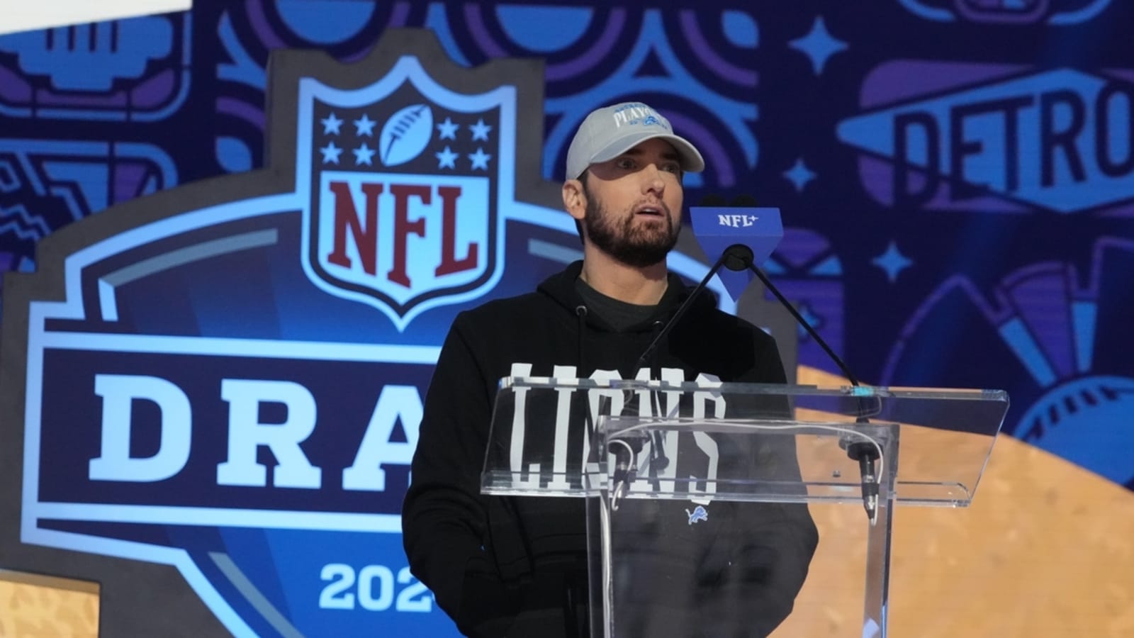 Report: Eminem joins potential WNBA ownership group in Detroit