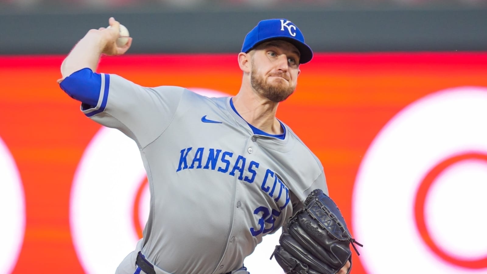 Royals put RHP Chris Stratton (forearm) on 15-day IL