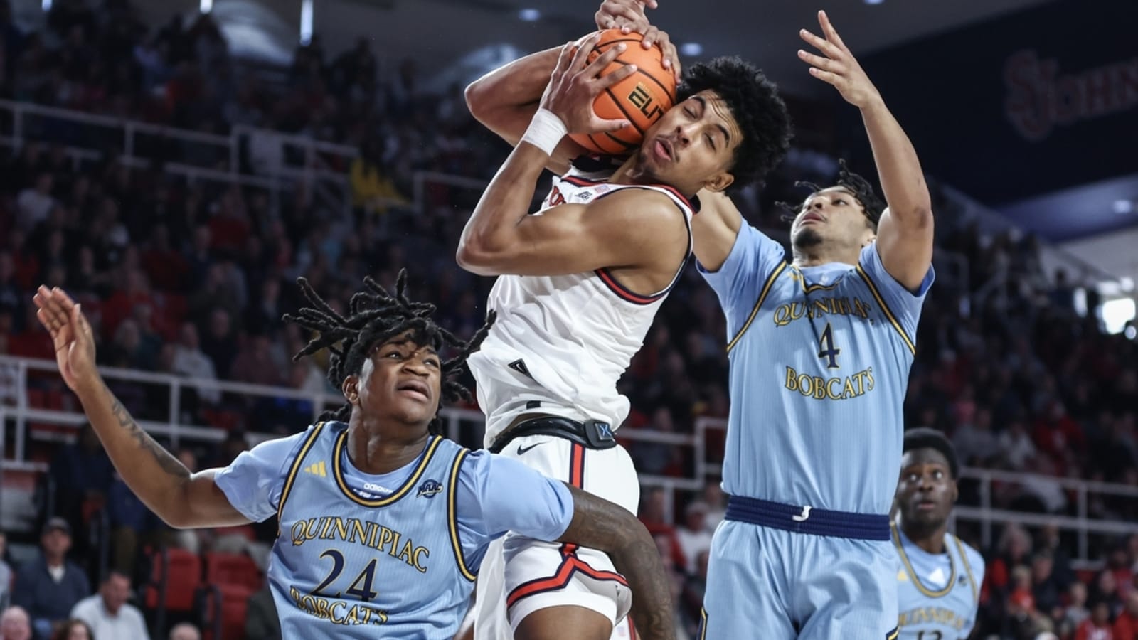 St. John&#39;s overcomes slow start to rout Quinnipiac
