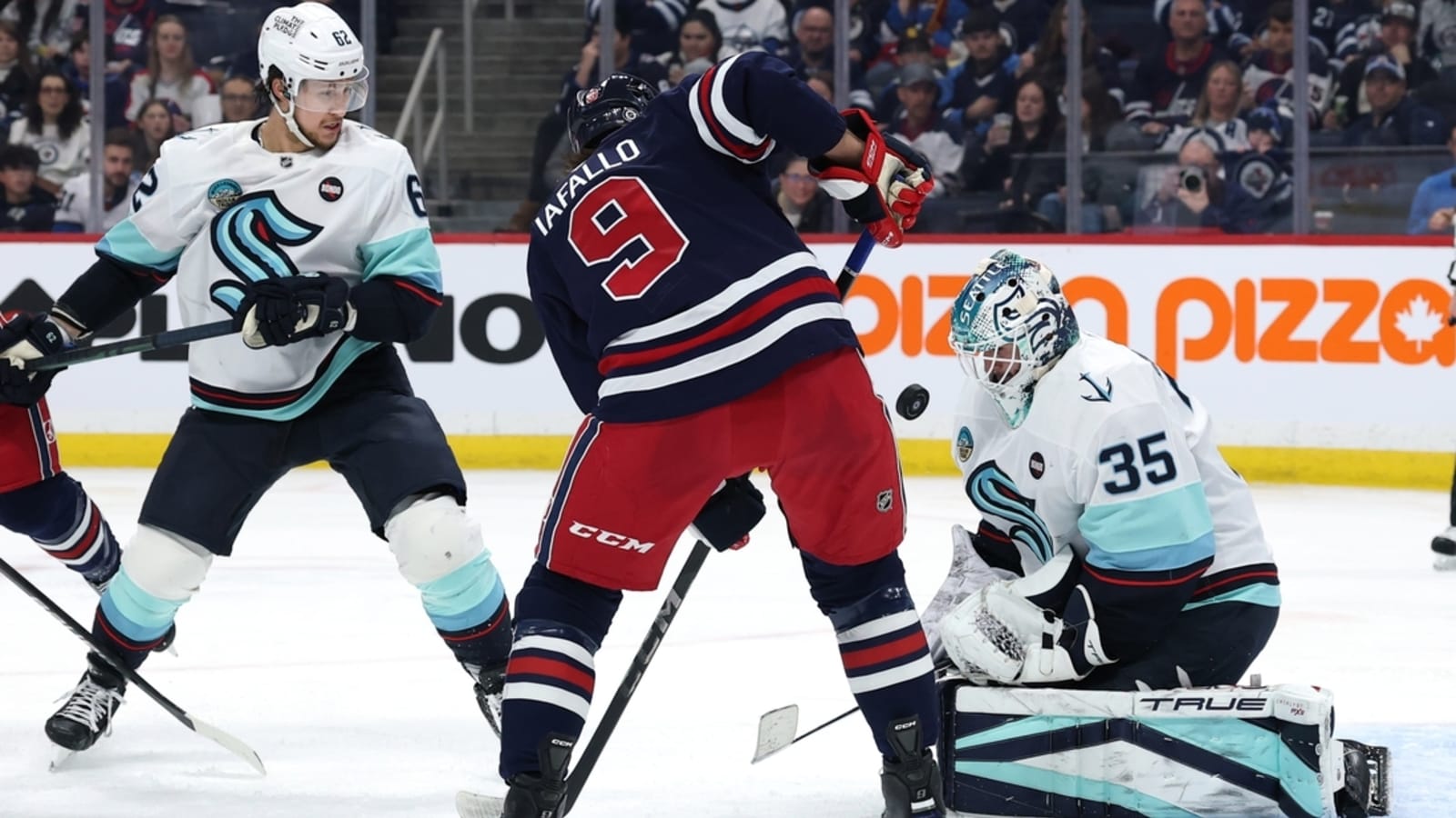 Dylan DeMelo&#39;s last-minute goal lifts Jets over Kraken
