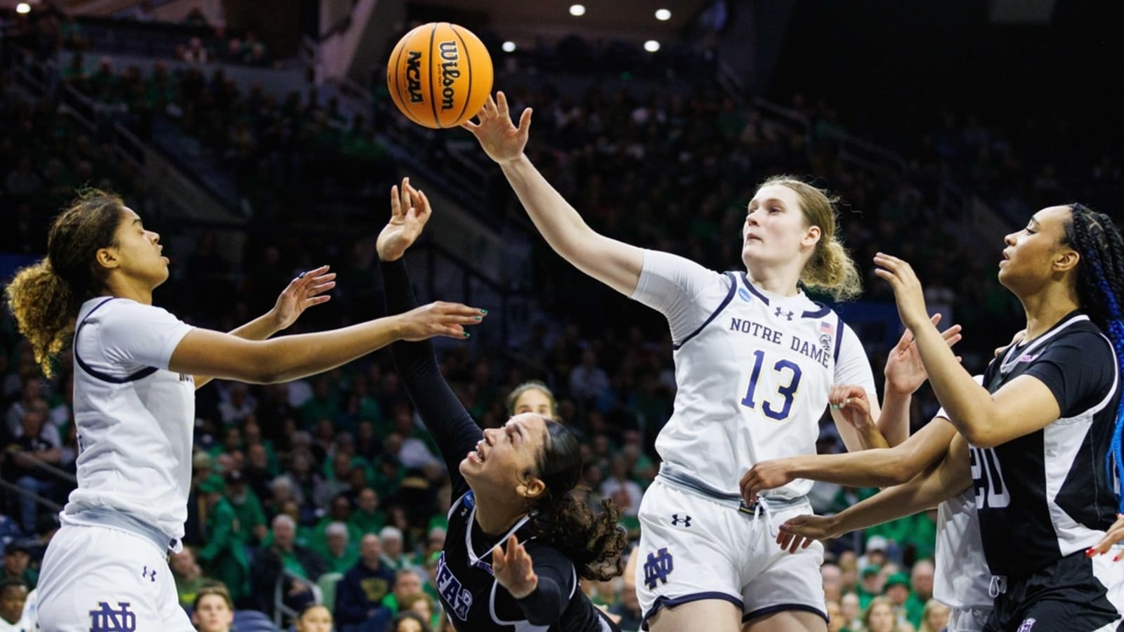 Women&#39;s NCAA Roundup: No. 3 Notre Dame, No. 6 Michigan advance