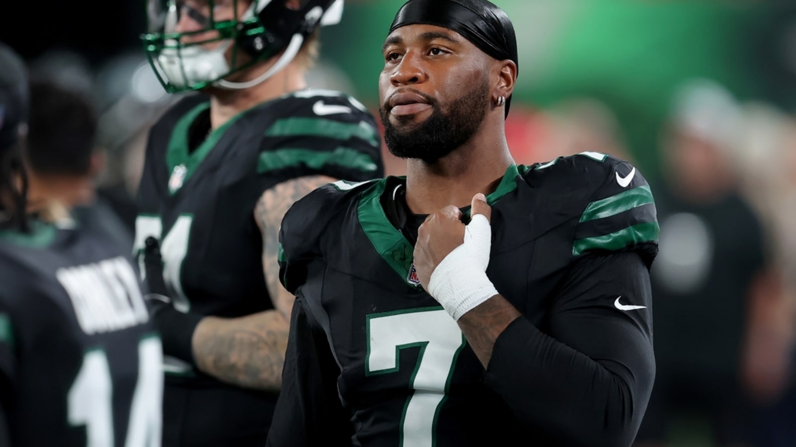 Reports: Bucs agree with DE Haason Reddick on $14M deal