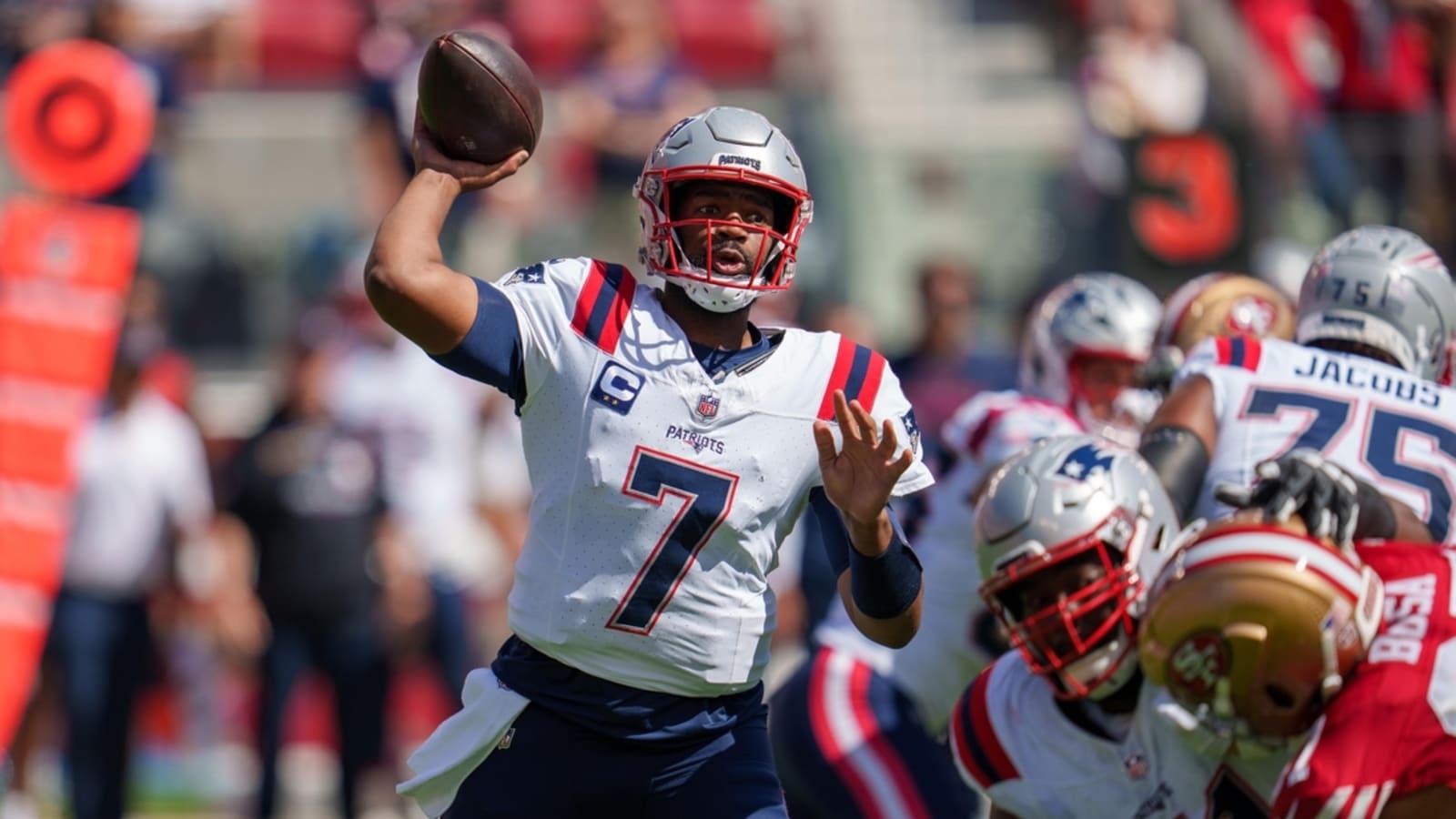 Patriots sticking with Jacoby Brissett as starting QB
