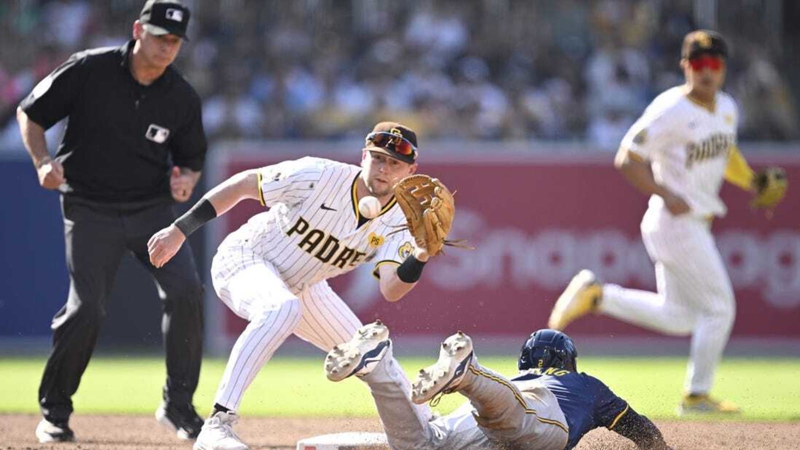 Unstoppable Force: Brewers Win 10 Straight, Aiming For More - a8pau81